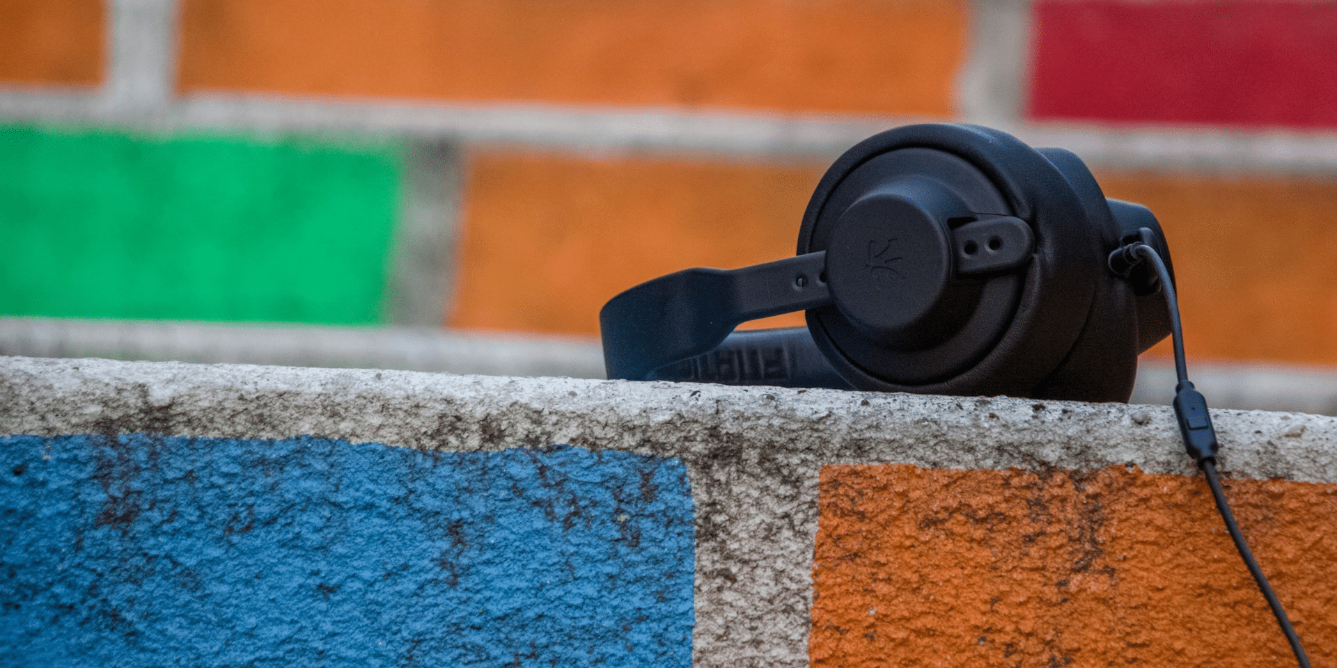 Debunking the Myth: Why Wired Headphones are Actually Better