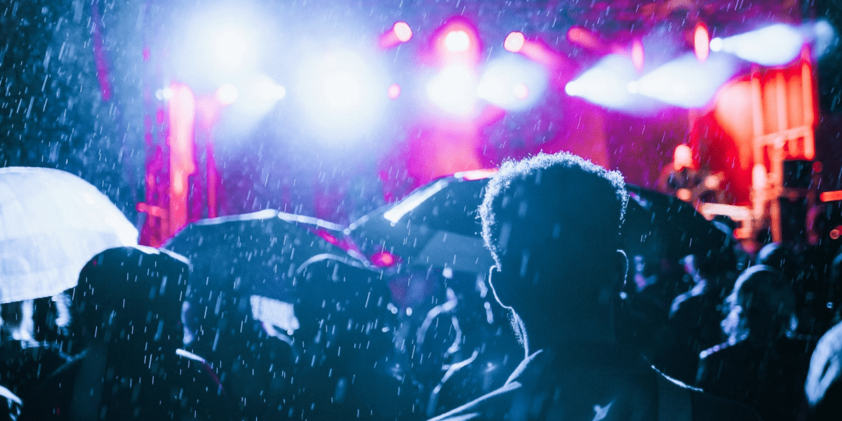 Tips for Anticipating Rain at Outdoor Festivals