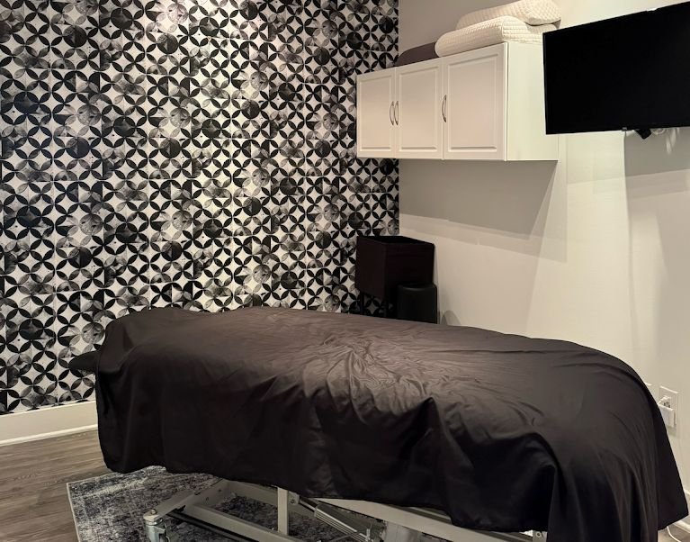 Laser Hair Removal for Smoother Skin: Safe, Professional Treatment at Laser Lounge Dallas