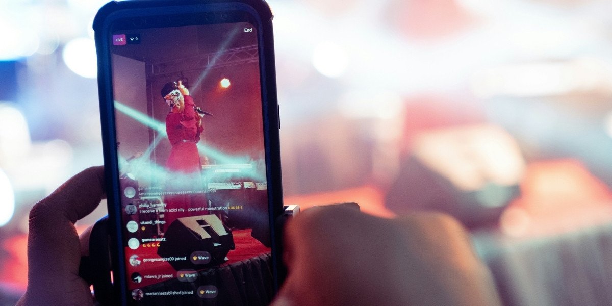 How Social Media is Empowering Independent Musicians