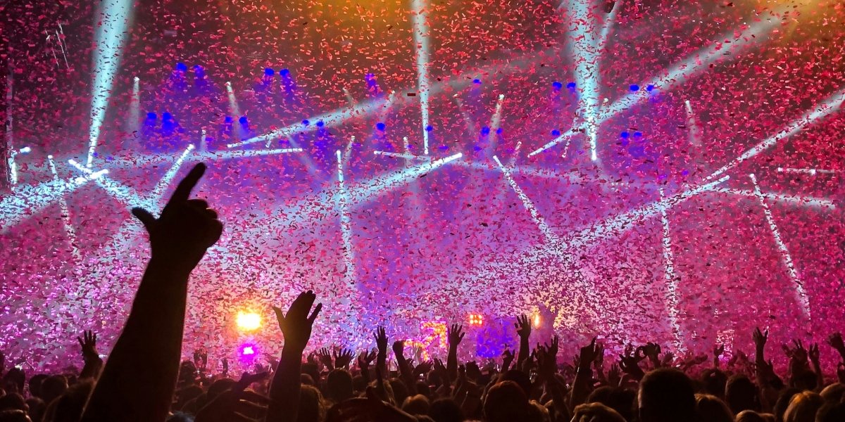 Jennie (BLACKPINK) is the First K-Pop Solo Artist with 4 RIAA Gold Plaques